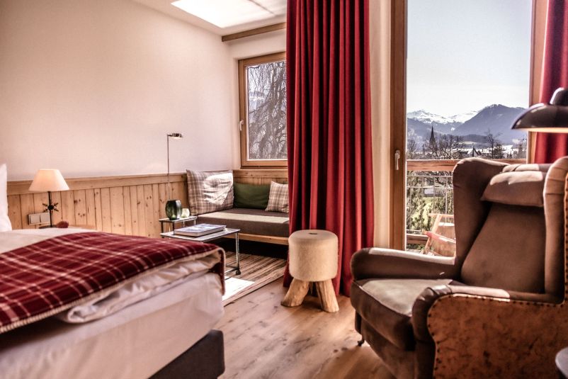Raindance-Dusche und Natursteinbäder Superior Zimmer Kitzhof