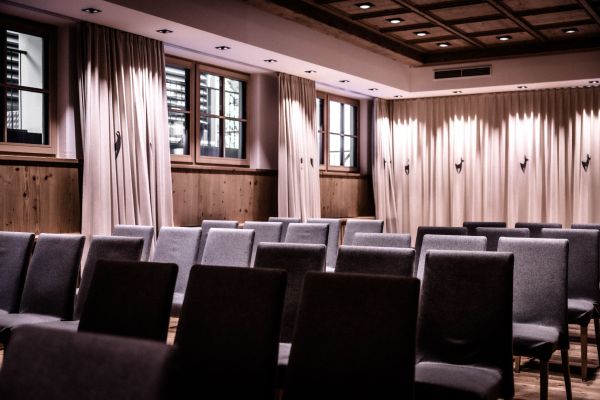 Kombinierbarer Raum für Ihre Tagung in Kitzbühel