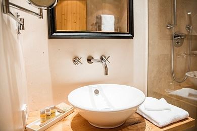 Badezimmer Einzelzimmer im Hotel Kitzhof